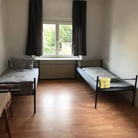 5-zimmer-wohnung Fuer Monteure In Lägenhet *